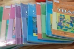 Phụ huynh Quảng Trị chạy đôn đáo không mua được sách bổ trợ VNEN lớp 4