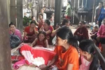 Chúng ta dạy con trẻ thế nào khi cứu bạn bị đuối nước?