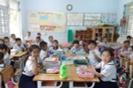 Áp dụng kiểu ngồi học như VNEN ở lớp 1 nơi quê tôi đã hoàn toàn thất bại