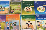 Chọn sách giáo khoa, ai biết "ma ăn cỗ lúc nào?"