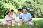 Con cháu bất hiếu vì đâu?