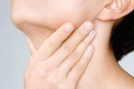 5 cách khắc phục nhanh triệu chứng đau họng 