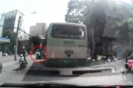 Xe bus TP.HCM lao như 'xe điên', lấn làn đường, vượt đèn đỏ