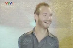 Nick Vujicic: 'Chắc chắn lần sau đến Việt Nam sẽ là vợ của tôi'