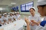 Tuyển sinh 2012: Kỹ thuật lùi bước; Y dược lên ngôi
