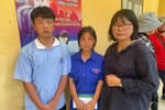 Trường ĐH Điện lực nhận nuôi nữ sinh mồ côi cha mẹ sau trận lũ quét ở Lào Cai