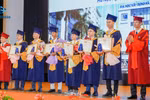 Tự hào và xúc động trong ngày lễ trao bằng tại Trường Đại học Xây dựng Hà Nội