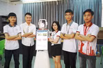 Thầy trò cùng bắt tay chế tạo Robot thông minh phục vụ du khách