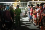 Cảnh sát truy bắt đối tượng cầm dao cố thủ trong nhà hàng tiệc cưới