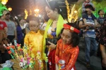 Độc đáo những con tò he giữa đường hoa xuân