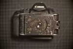 Gắn ống kính 100 tuổi vào Canon 5D Mark II