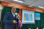 Tiến sĩ Trần Công Trục chia sẻ các vấn đề về Biển Đông tới sinh viên Hải Phòng