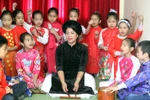 Đầu Xuân gặp nữ hiệu trưởng đưa ca trù vào trường học