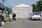 Hiệu trưởng Trường tiểu học Đông Phương dựng rạp cưới chiếm hết lòng đường