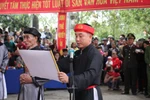 Xem bô lão uống máu ‘kim kê’, thề không tham nhũng