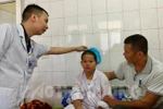 Học sinh lớp 6 bị cột nhảy cao cắm vào đầu đã được xuất viện