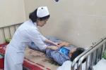 Nam sinh lớp 8 bị võ sư đánh gãy xương hàm vì nghi nhìn đểu