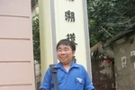 Khâm phục chàng SV cao 1,36m đam mê ngành Y