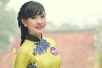 Chùm ảnh: Nữ sinh ĐH Phương Đông thướt tha áo dài 