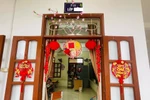 Trang trí Tết ở lớp, trường học tốn kém, có nên làm?