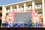 HS Trường Tiểu học Nguyễn Thượng Hiền tái hiện lại hình ảnh Hải Phòng anh hùng