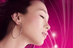 Mr Đàm nghĩ Mỹ Tâm bị mộng du, và dắt Mỹ Tâm vào nhà