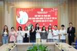 Trường ĐH trao nhiều phần quà, học bổng cho sinh viên nhân dịp Tết đến Xuân về