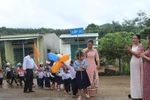 Không có sóng 3G, thầy cô sẽ giao bài tập bằng bản giấy cho học sinh vùng núi
