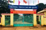 Vụ chậm lương giáo viên ở THCS Cao Bá Quát: giao Hiệu phó duyệt chi lương