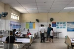 35 học sinh nhập viện do ngộ độc: Đà Nẵng siết chặt an ninh trước cổng trường