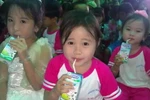 Vinamilk trao gần 8 ngàn ly sữa cho trẻ em huyện đảo Lý Sơn