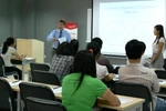 Liên kết đào tạo quốc tế - Treo đầu dê, bán thịt chó