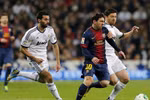 Messi bị bạt tai trong trận 'El Clasico'