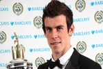 Qua mặt Van Persie, Gareth Bale tái lập cú đúp giải thưởng của Ronaldo