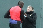 Phim hoạt hình tái hiện vụ ẩu đả của thầy trò Mancini - Balotelli