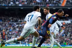 Tranh cãi: Trọng tài đã 'giúp' Real hạ Barca?