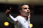 Màn ăn mừng đầy kiêu ngạo của Van Persie khiến đối thủ nóng mắt