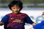 Messi mới của Barca một trận ghi 6 bàn