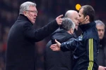 Sir Alex bừng bừng nổi giận, bỏ họp báo vì thẻ đỏ