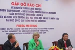 Hiệu trưởng đại học Harvard khéo léo nhắc về lịch sử với sinh viên Việt Nam