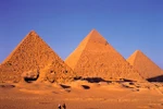Phát hiện hai kim kim tự tháp Ai Cập mất tích nhờ Google Earth