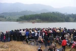 Đi trông trang trại, hai vợ chồng bị lật thuyền chết đuối