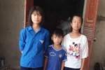 Bố ung thư, mẹ tai biến, thương 3 đứa trẻ nghèo, học giỏi phải bỏ học