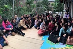 Giáo viên hợp đồng ở Sóc Sơn bật khóc trước nguy cơ mất việc