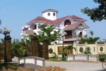 Sự “đàng hoàng” của quan tham