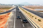Vì sao bộ GTVT không đồng ý tiếp nhận đoàn xe du lịch Trung Quốc?