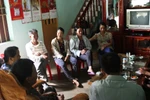 Hoang mang trước thông tin học sinh bị đâm bằng que thép nghi có HIV