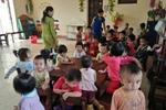 Báo động quá tải các trường Mầm non công lập, giáo viên vắt kiệt sức để chăm trẻ