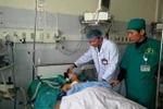 Cứu sống thanh niên bị đâm thủng phổi, đứt tủy sống