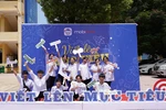 Học sinh lớp 10 THPT Trần Nguyên Hãn cùng nhau trải nghiệm, viết lên mục tiêu